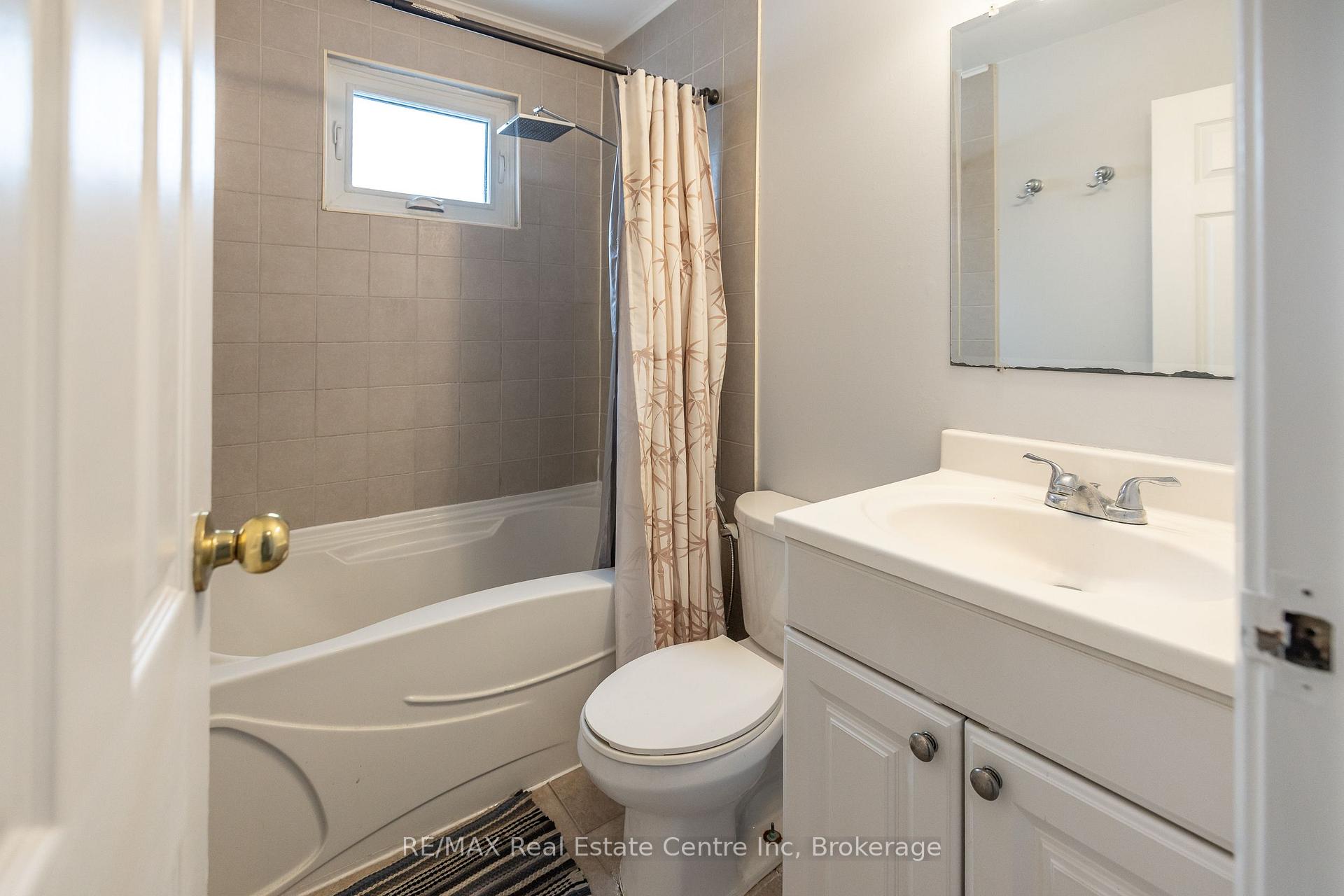 Photo 21 of Unit 207, 31 Greengate Road, Guelph, Junction/Onward Willow — HOMEH