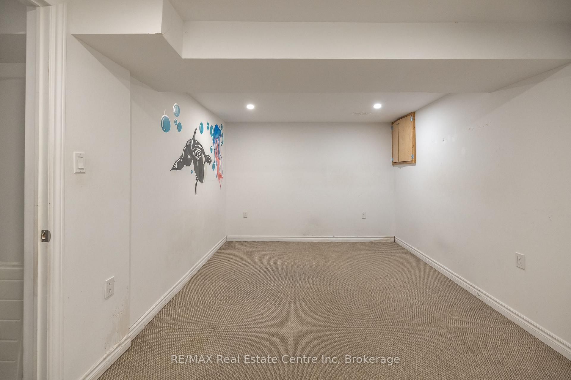 Photo 33 of Unit 207, 31 Greengate Road, Guelph, Junction/Onward Willow — HOMEH