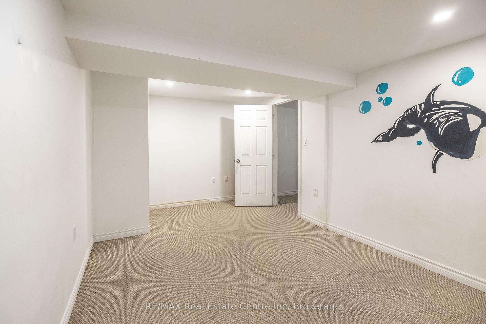 Photo 34 of Unit 207, 31 Greengate Road, Guelph, Junction/Onward Willow — HOMEH