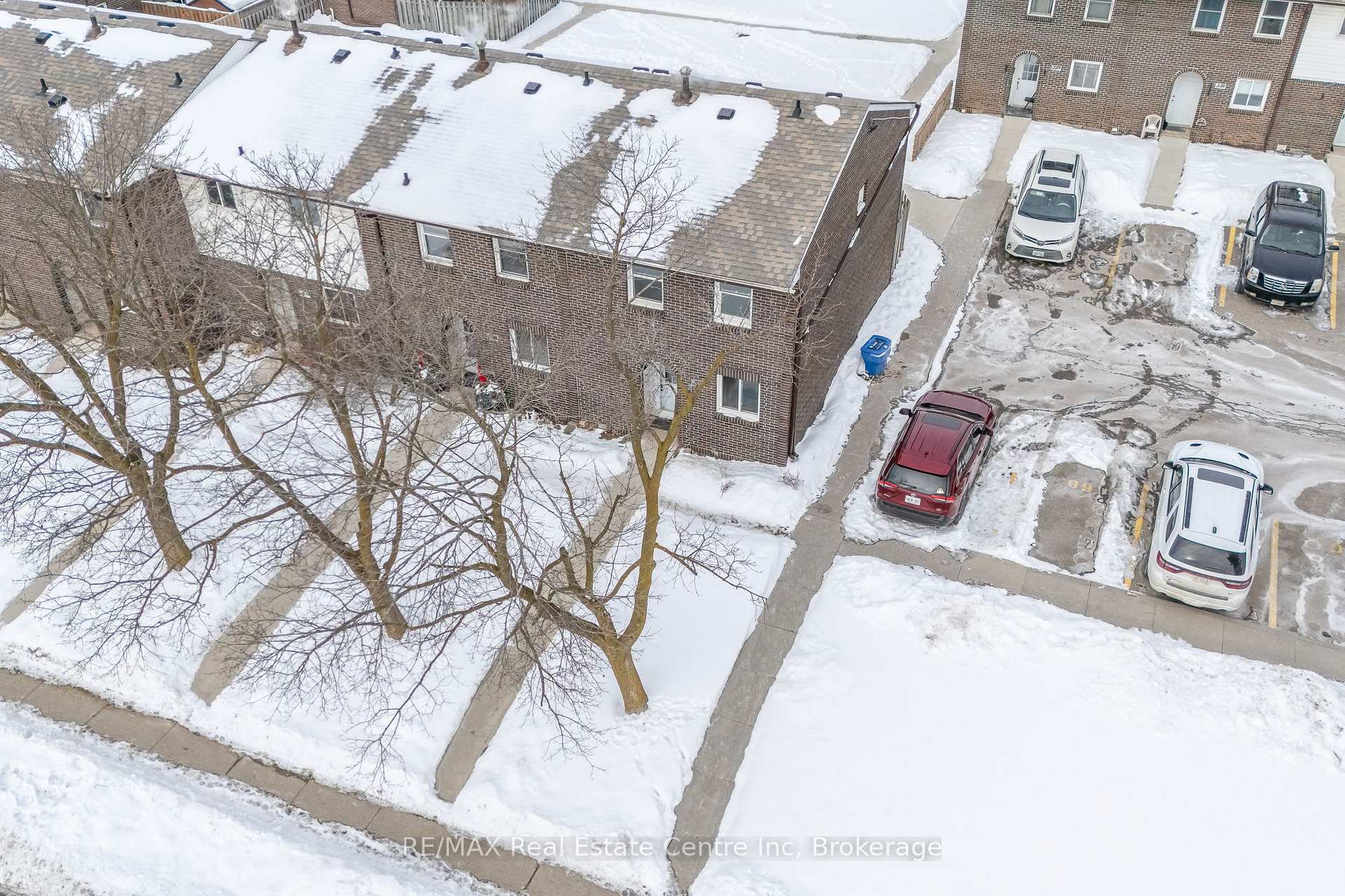 Photo 38 of Unit 207, 31 Greengate Road, Guelph, Junction/Onward Willow — HOMEH