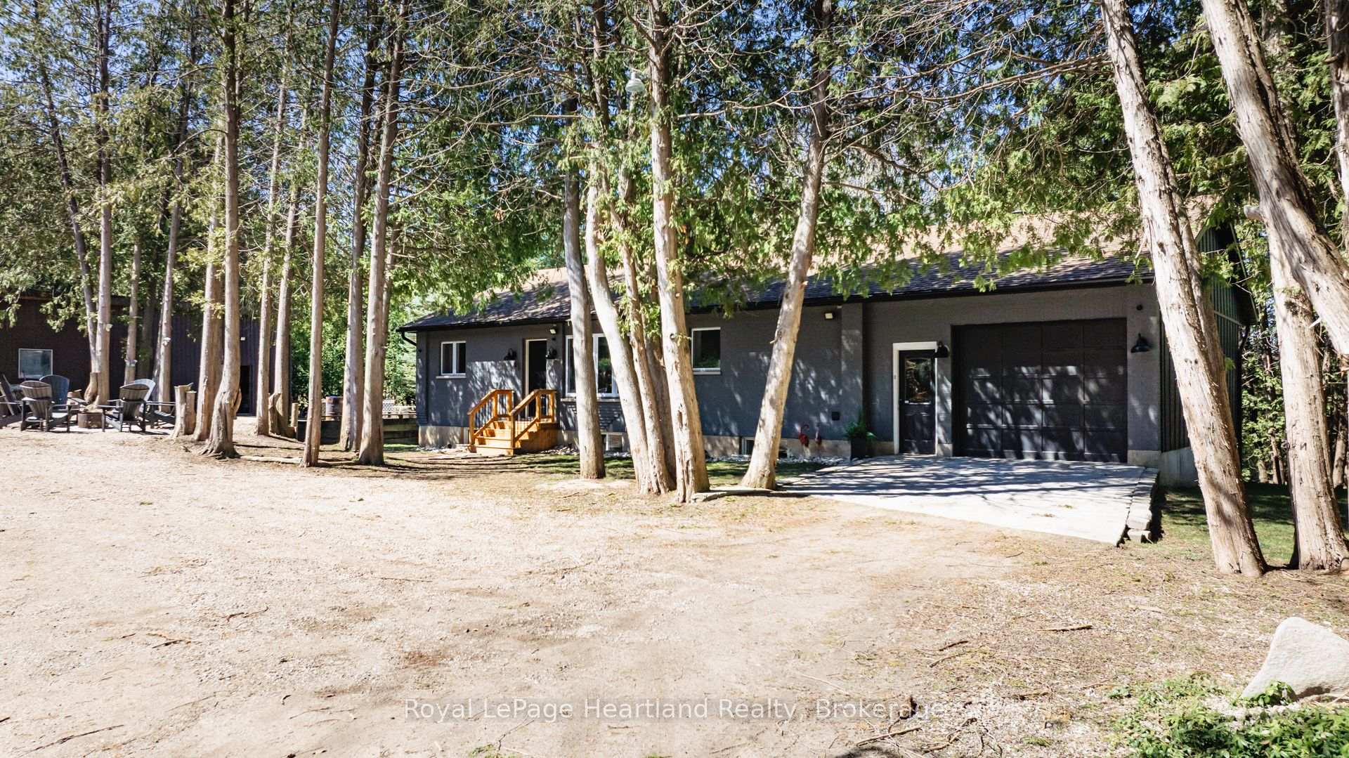 Photo 2 of 78927 Porters Hill Line, Central Huron, Goderich — HOMEH