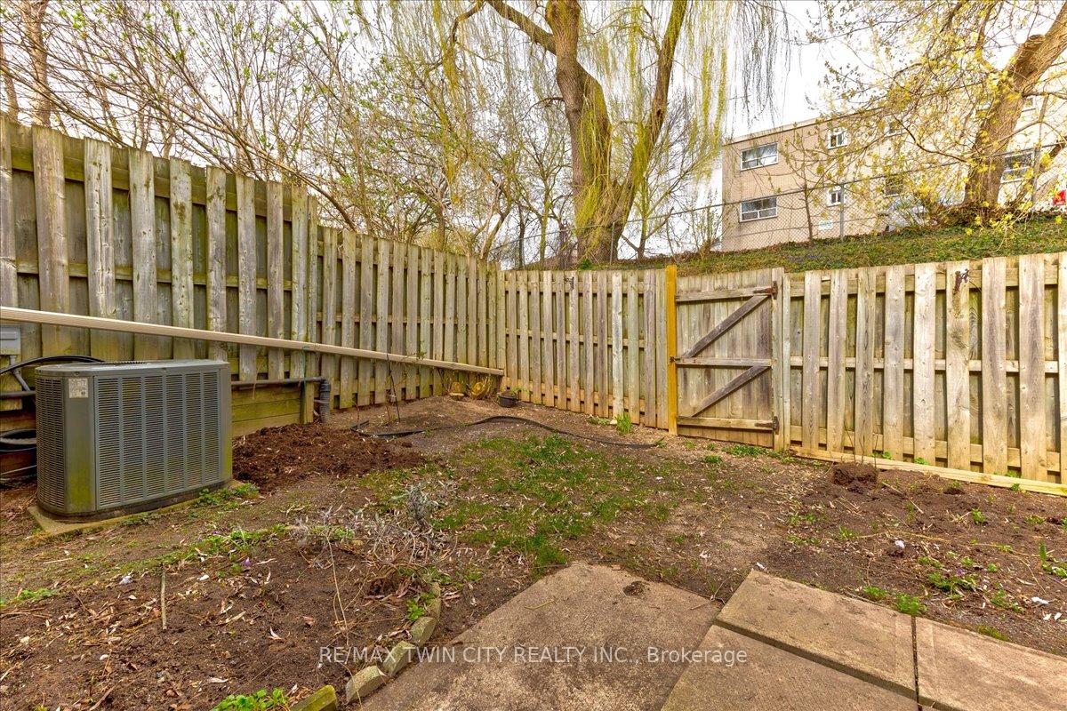 Photo 3 of Unit 65, 20 Paulander Drive, Kitchener — HOMEH