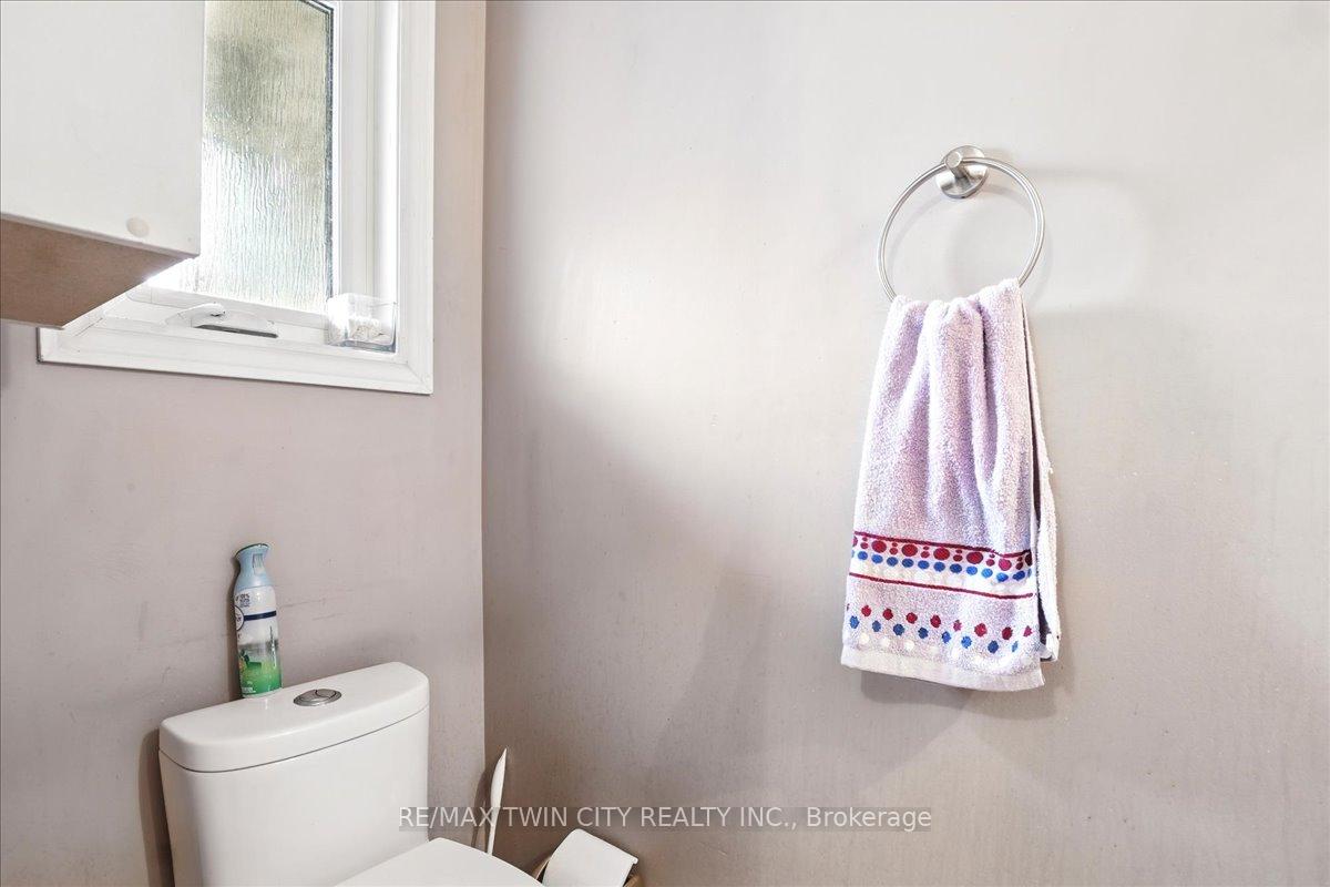Photo 10 of Unit 65, 20 Paulander Drive, Kitchener — HOMEH