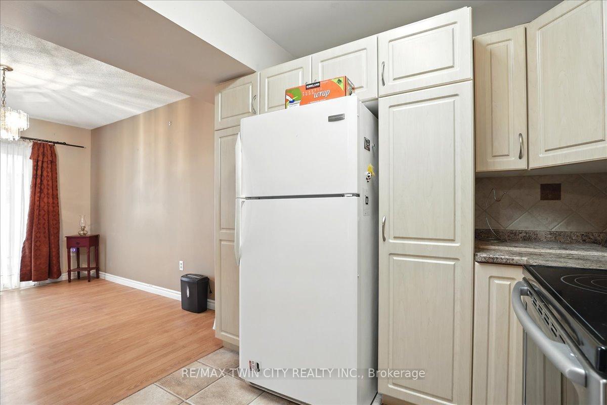 Photo 15 of Unit 65, 20 Paulander Drive, Kitchener — HOMEH