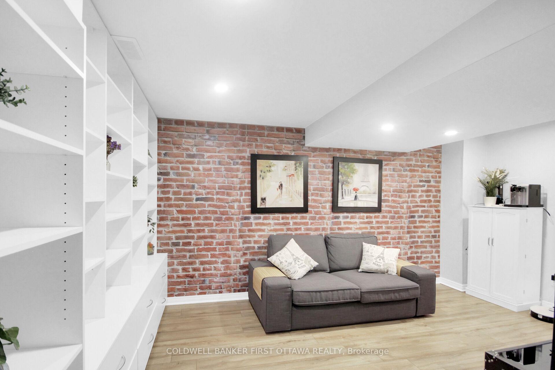 Photo 23 of Unit 28, 1466 Foxwell Street N, Ottawa, Pineview — HOMEH