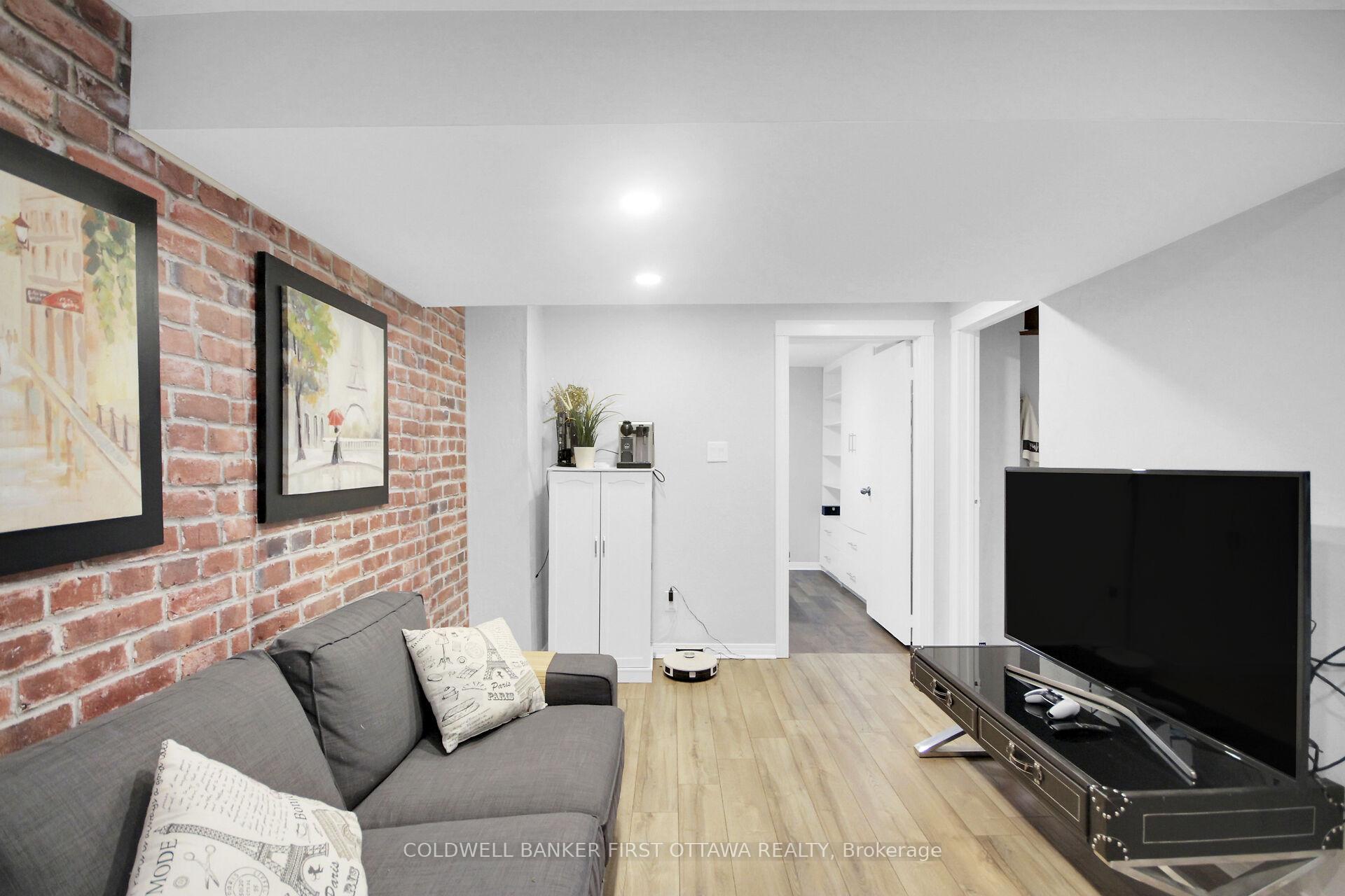 Photo 24 of Unit 28, 1466 Foxwell Street N, Ottawa, Pineview — HOMEH