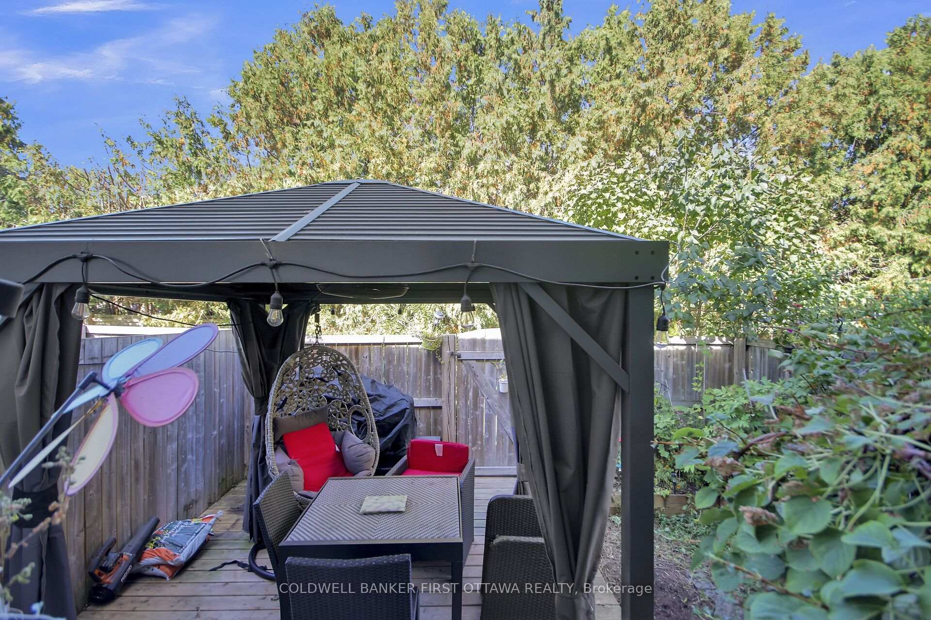 Photo 27 of Unit 28, 1466 Foxwell Street N, Ottawa, Pineview — HOMEH