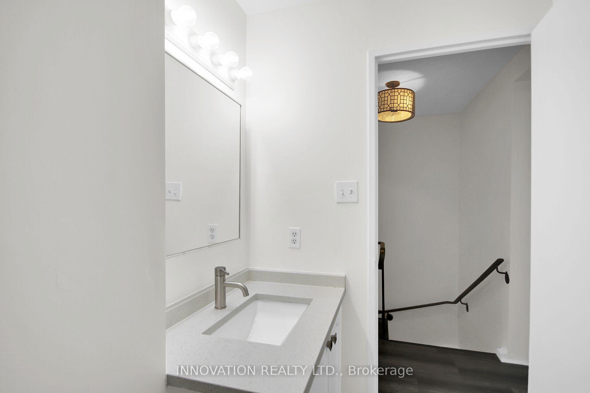 Photo 3 of 26 Corley Private, Ottawa, Heron Gate/Industrial Park — HOMEH