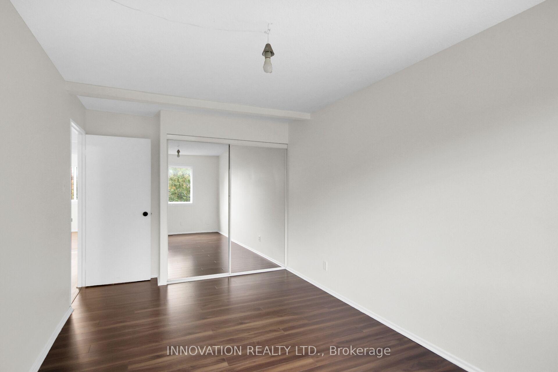 Photo 6 of 26 Corley Private, Ottawa, Heron Gate/Industrial Park — HOMEH