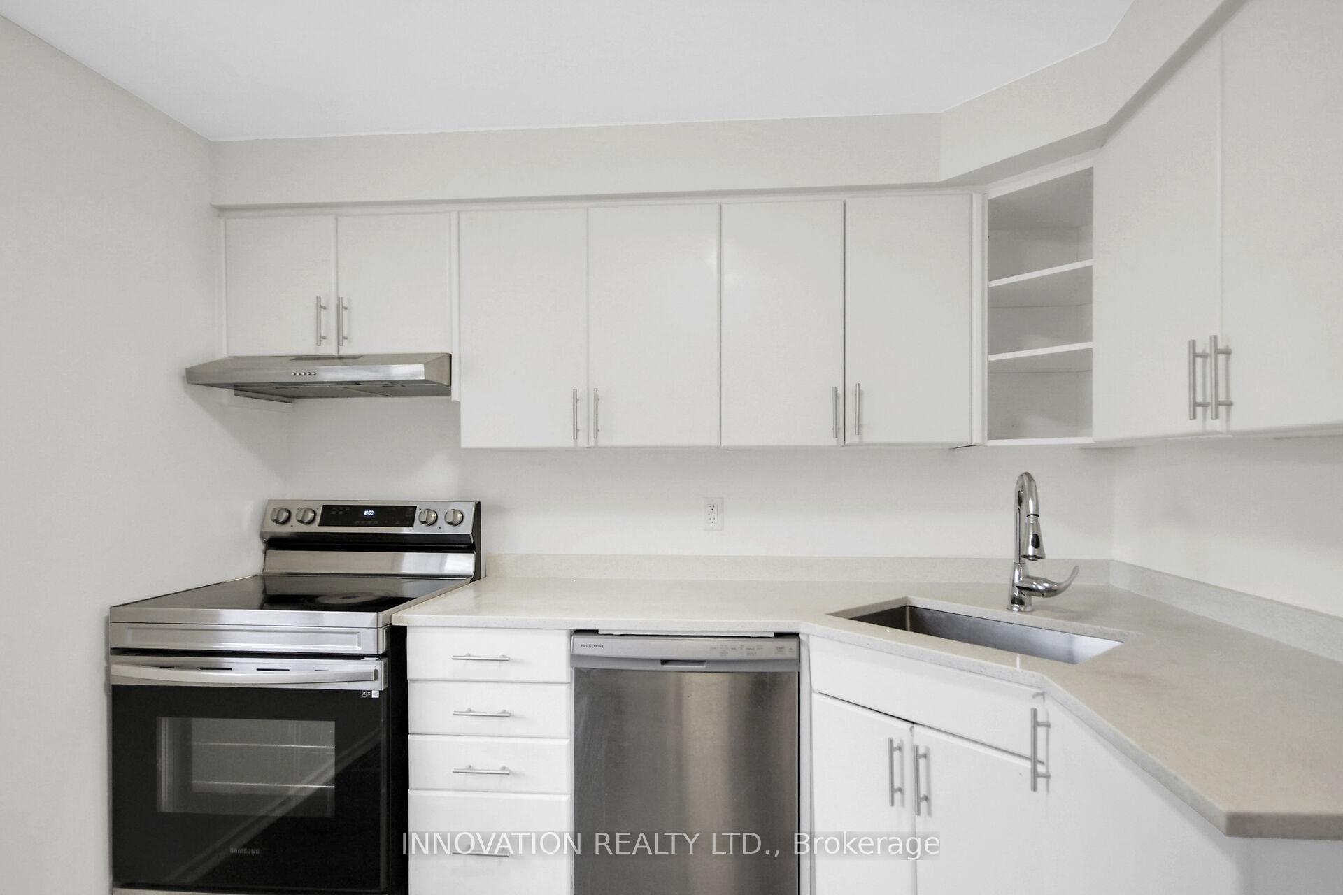 Photo 14 of 26 Corley Private, Ottawa, Heron Gate/Industrial Park — HOMEH