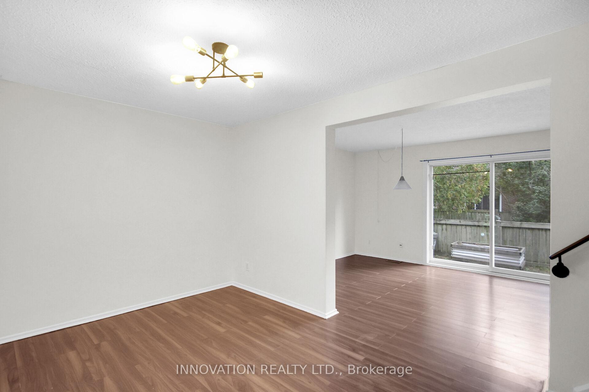 Photo 17 of 26 Corley Private, Ottawa, Heron Gate/Industrial Park — HOMEH