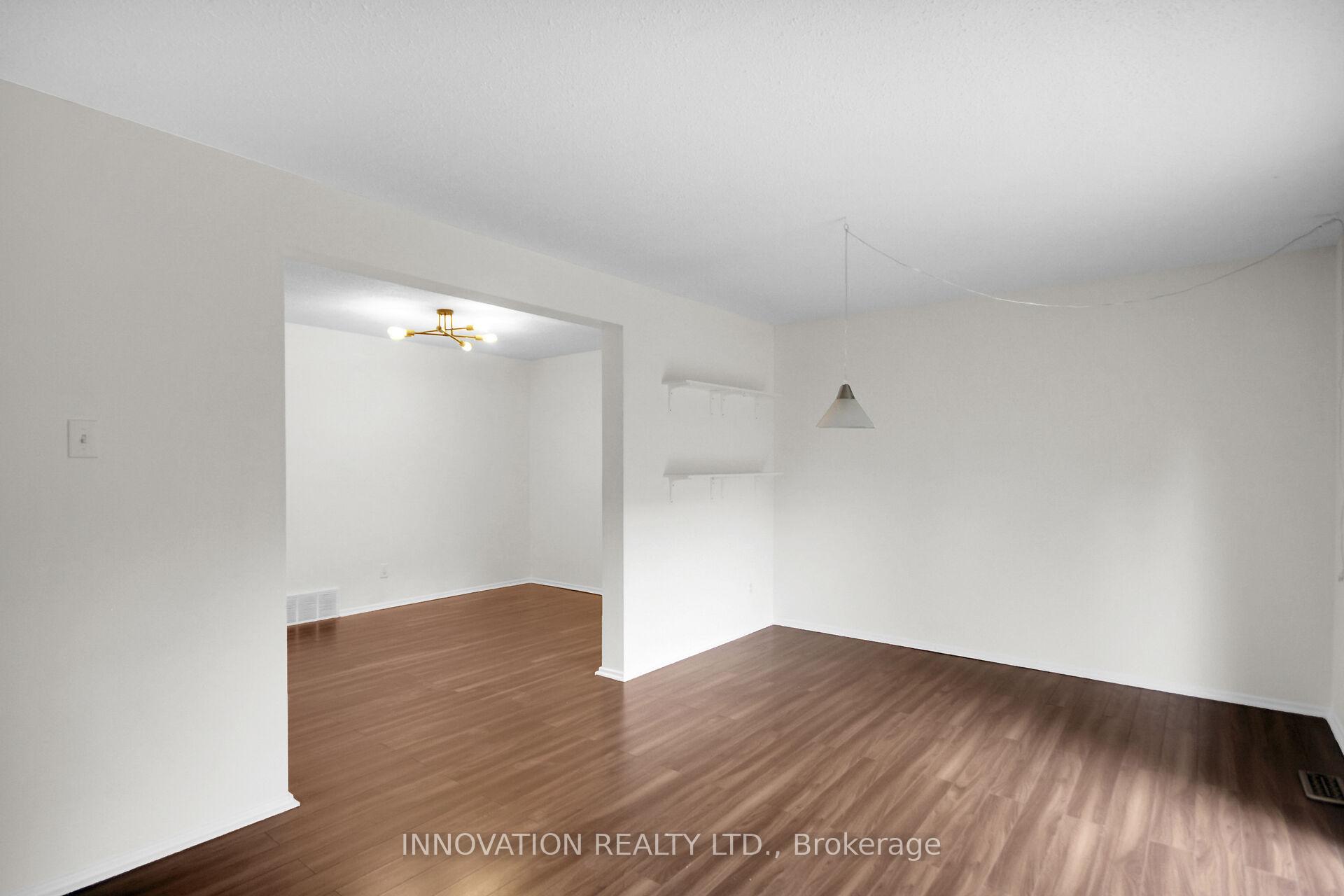 Photo 20 of 26 Corley Private, Ottawa, Heron Gate/Industrial Park — HOMEH