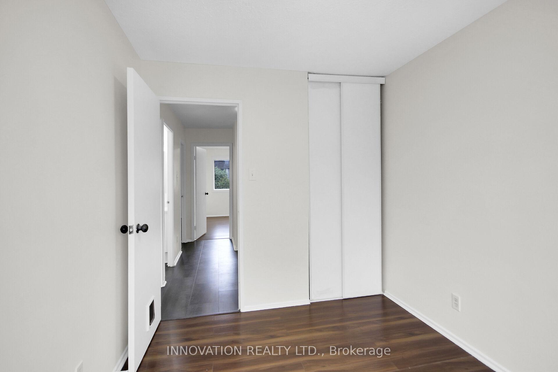 Photo 25 of 26 Corley Private, Ottawa, Heron Gate/Industrial Park — HOMEH