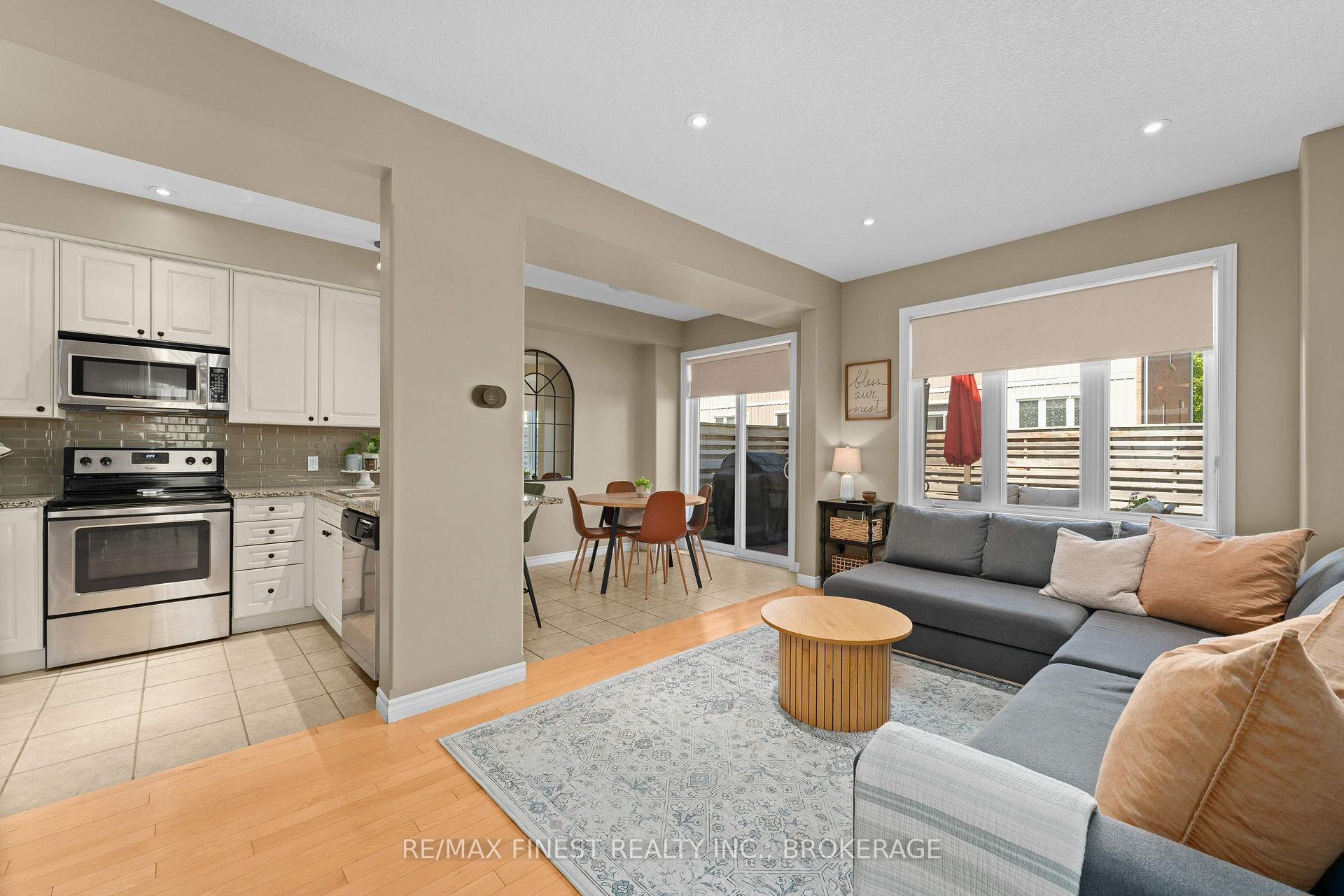 Photo 10 of 908 Ascot Lane, Kingston, Rideau — HOMEH