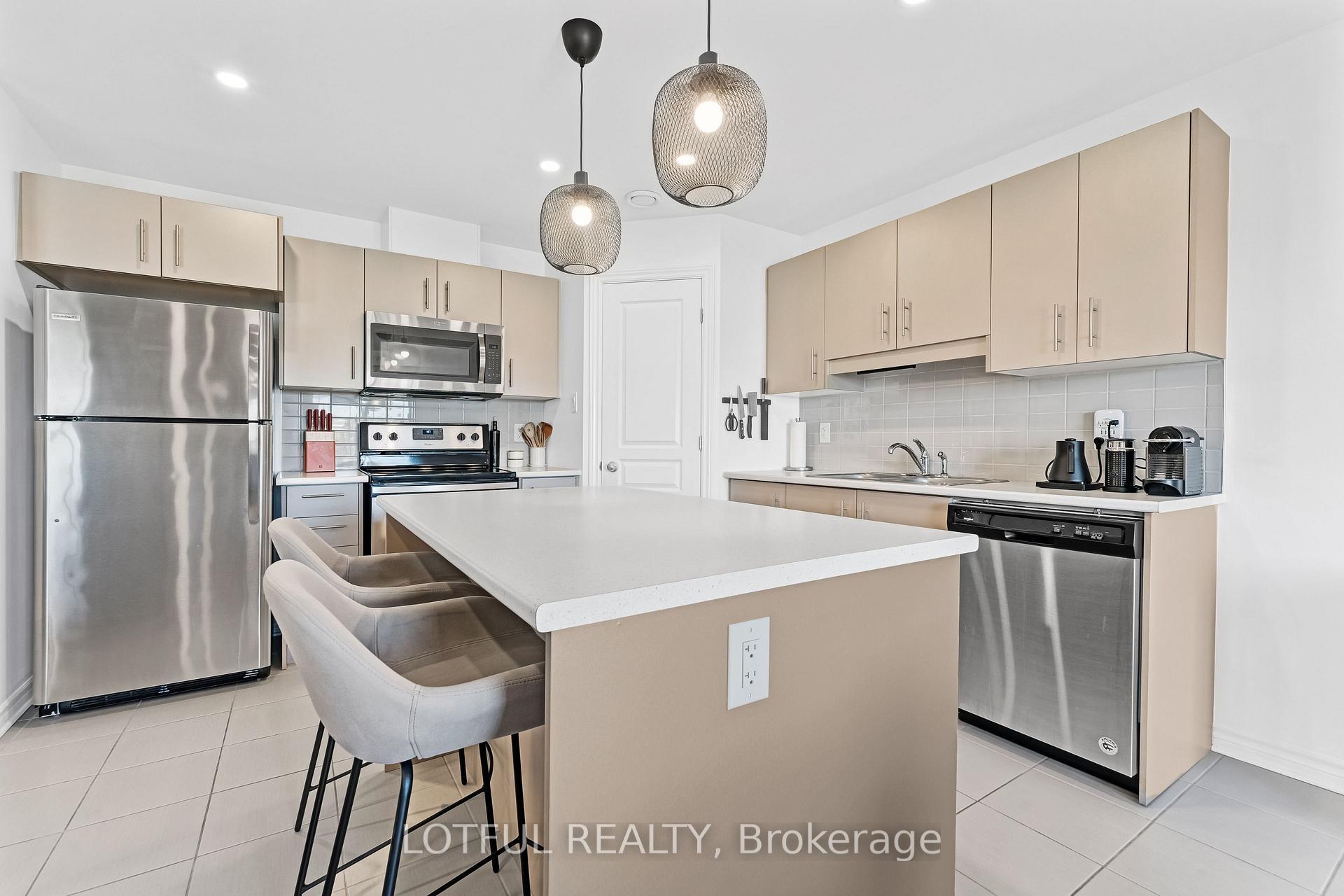 Photo 6 of Unit 8, 365 Tribeca Private, Ottawa, Barrhaven - Longfields — HOMEH