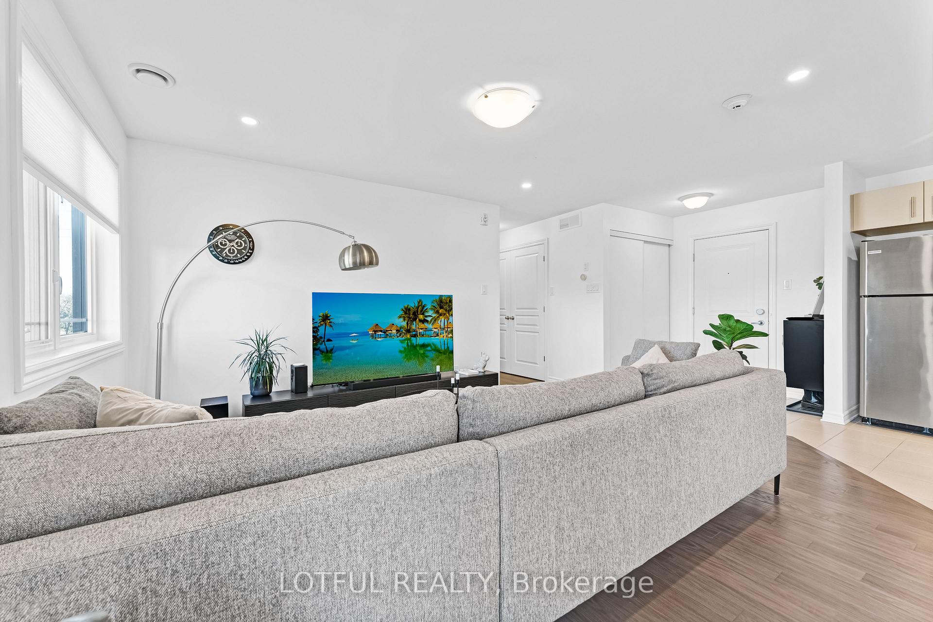 Photo 11 of Unit 8, 365 Tribeca Private, Ottawa, Barrhaven - Longfields — HOMEH