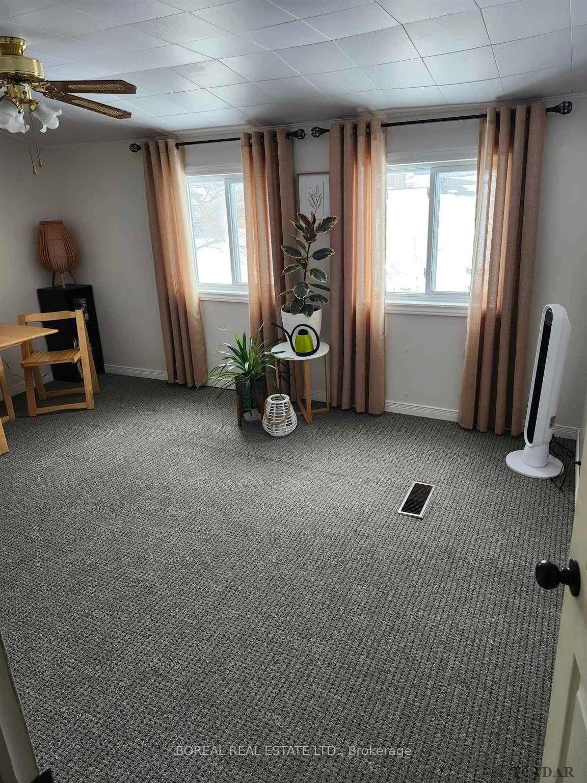 Photo 39 of 287 Tenth Avenue, Cochrane — HOMEH