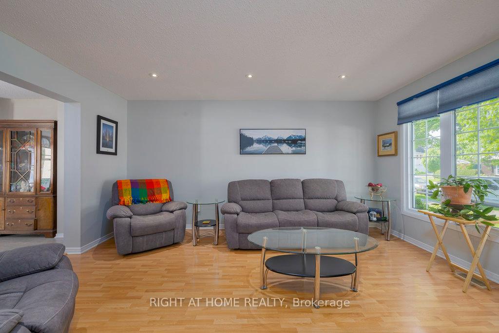 Photo 3 of Unit 54, 1218 Pebble Road, Ottawa, South Keys — HOMEH