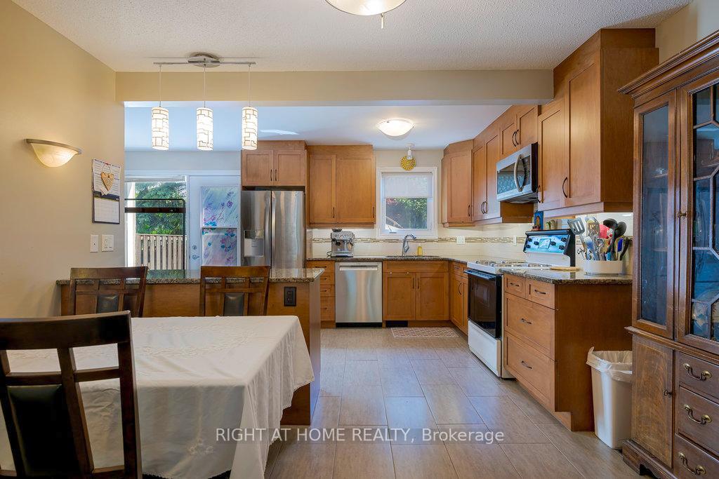 Photo 6 of Unit 54, 1218 Pebble Road, Ottawa, South Keys — HOMEH