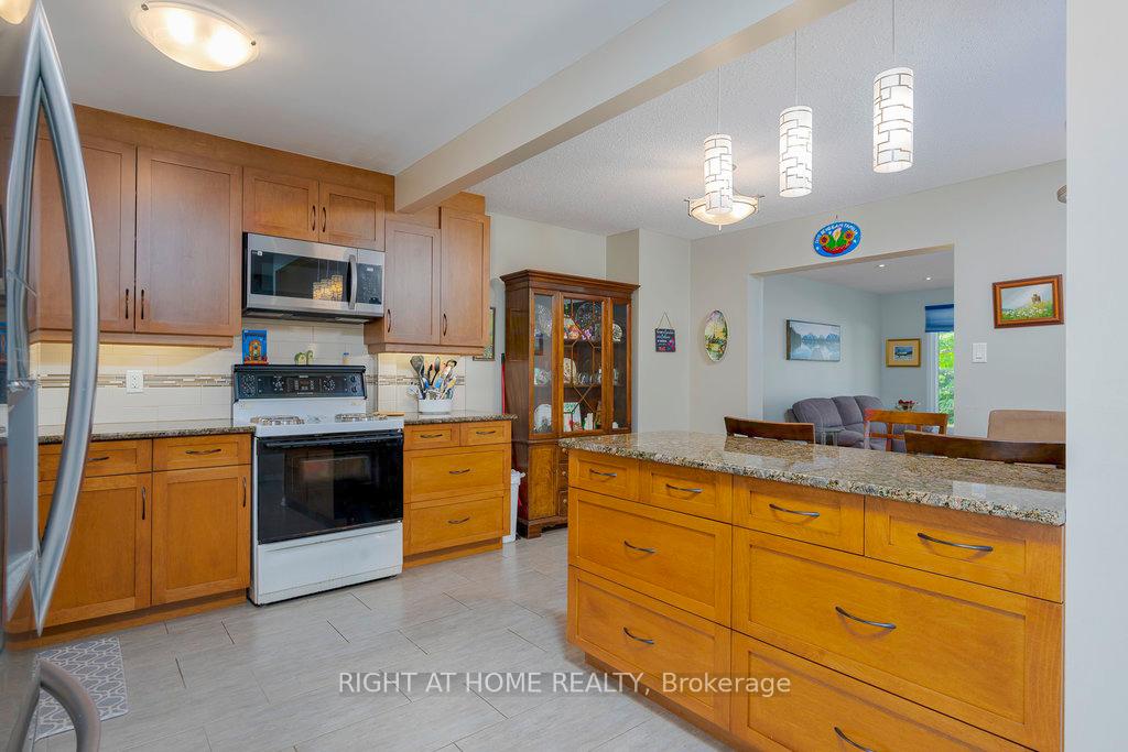 Photo 10 of Unit 54, 1218 Pebble Road, Ottawa, South Keys — HOMEH
