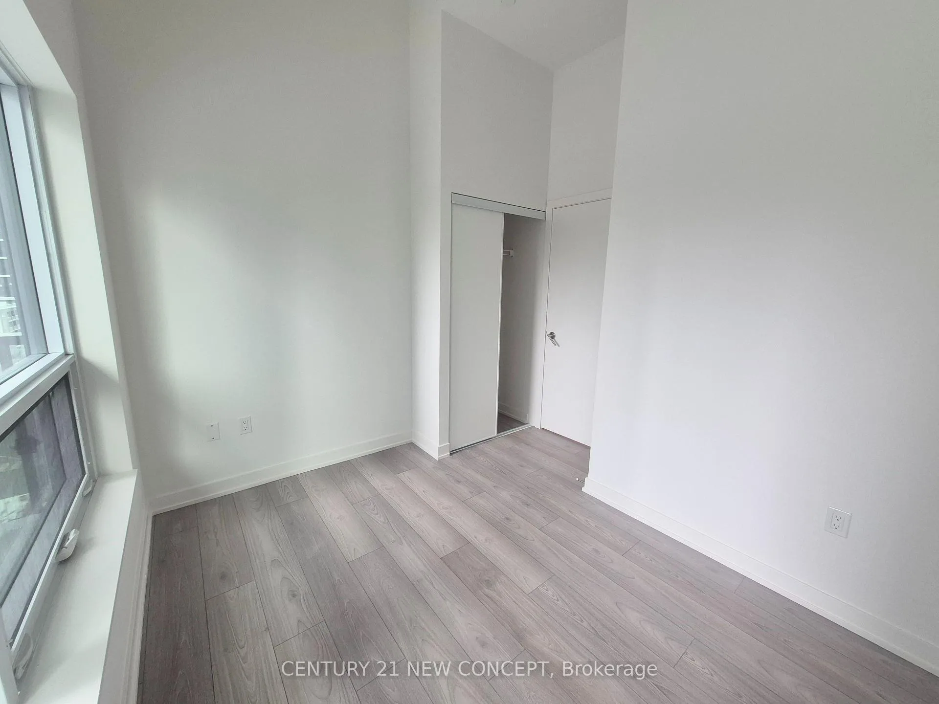 Photo 5 of Unit 802S, 110 Broadway Avenue N, Toronto, Mount Pleasant West — HOMEH