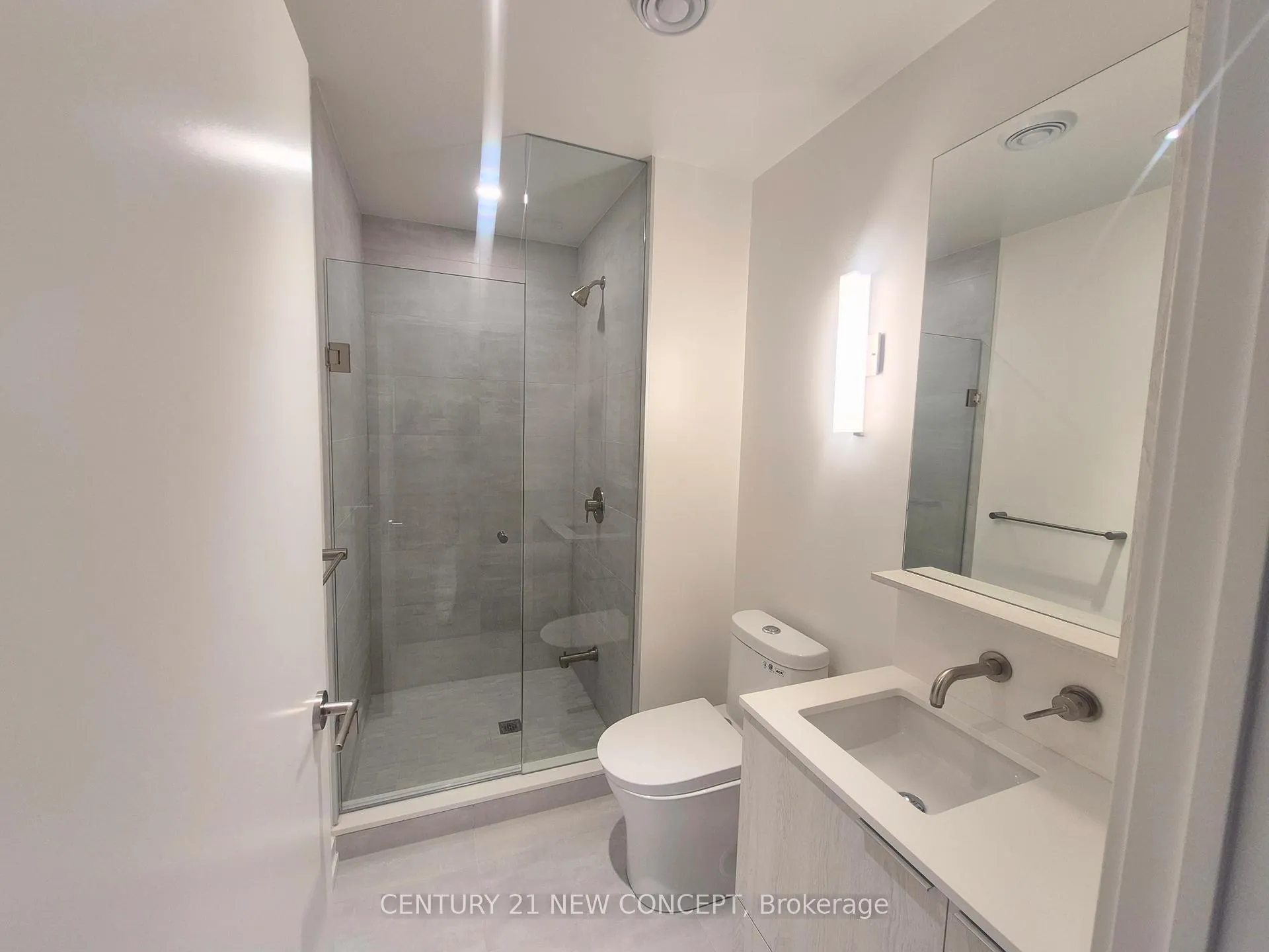 Photo 6 of Unit 802S, 110 Broadway Avenue N, Toronto, Mount Pleasant West — HOMEH