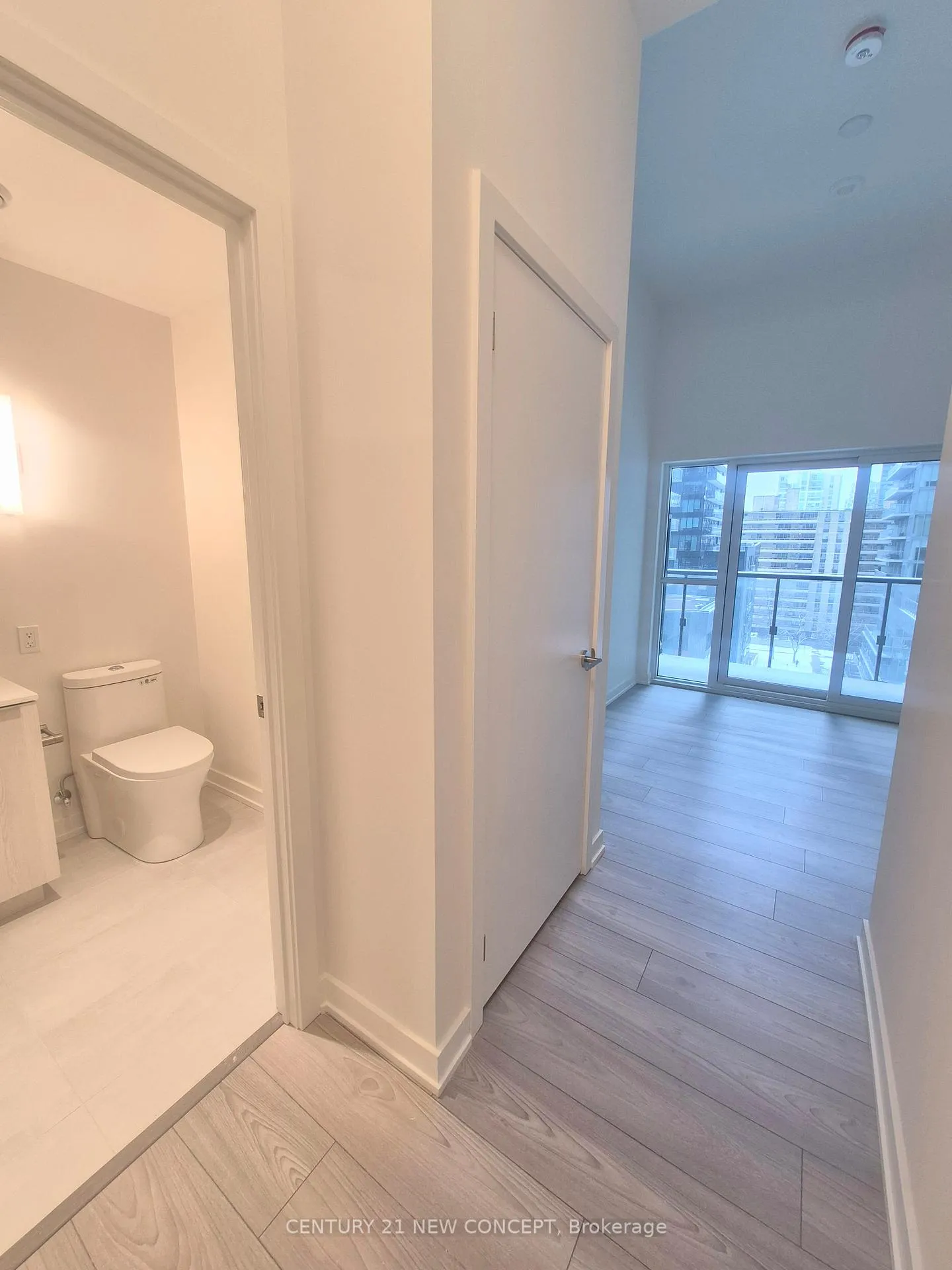 Photo 7 of Unit 802S, 110 Broadway Avenue N, Toronto, Mount Pleasant West — HOMEH