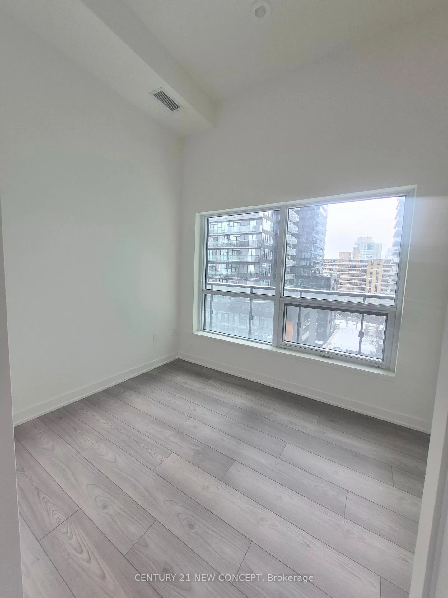 Photo 8 of Unit 802S, 110 Broadway Avenue N, Toronto, Mount Pleasant West — HOMEH