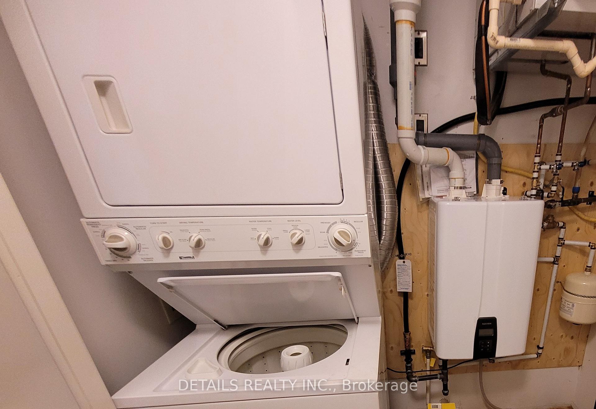 Photo 11 of Unit 201, 400 Mcleod Street, Ottawa, Ottawa Centre — HOMEH