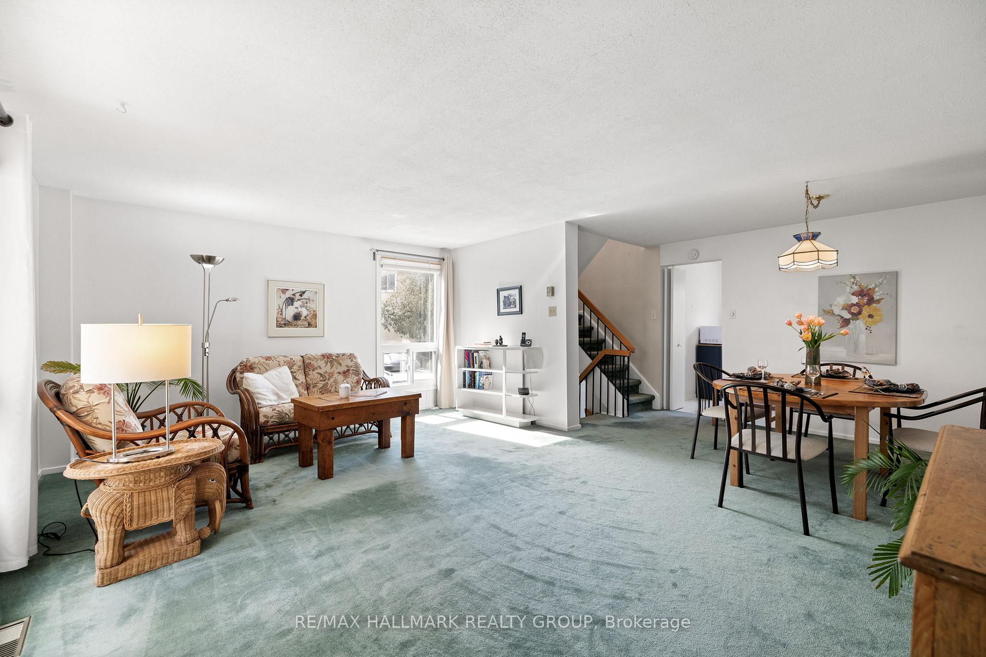 Photo 31 of 1302 Lassiter Terrace, Ottawa, Beaconwood — HOMEH