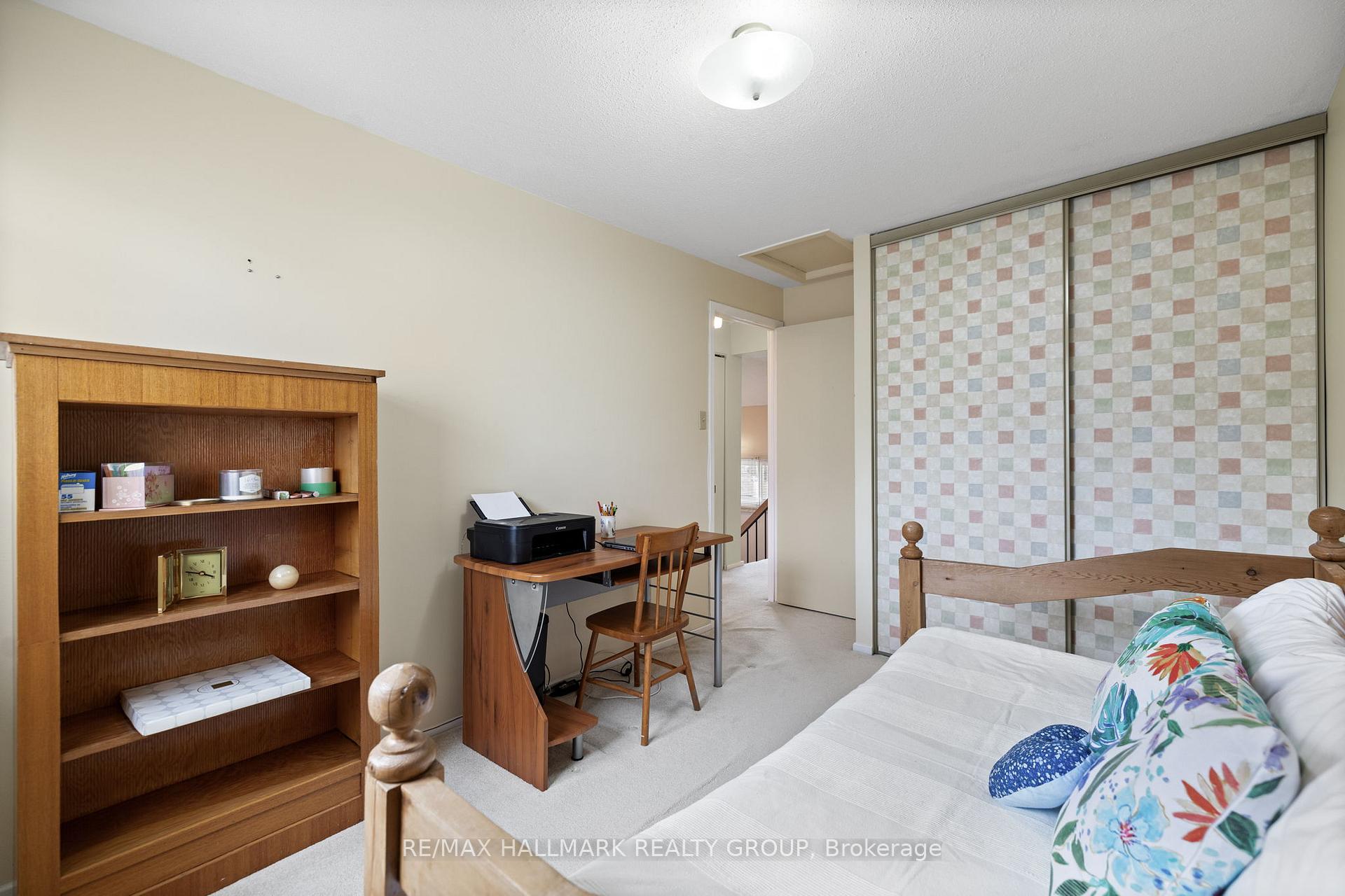 Photo 36 of 1302 Lassiter Terrace, Ottawa, Beaconwood — HOMEH