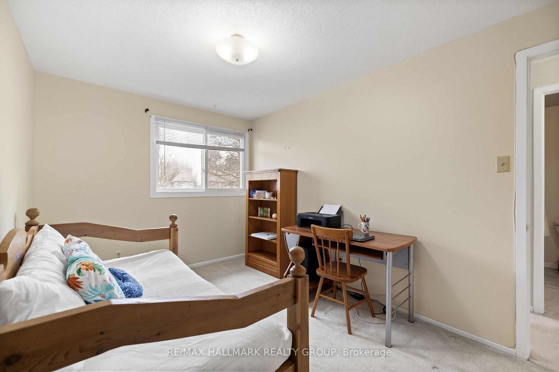 Photo 37 of 1302 Lassiter Terrace, Ottawa, Beaconwood — HOMEH