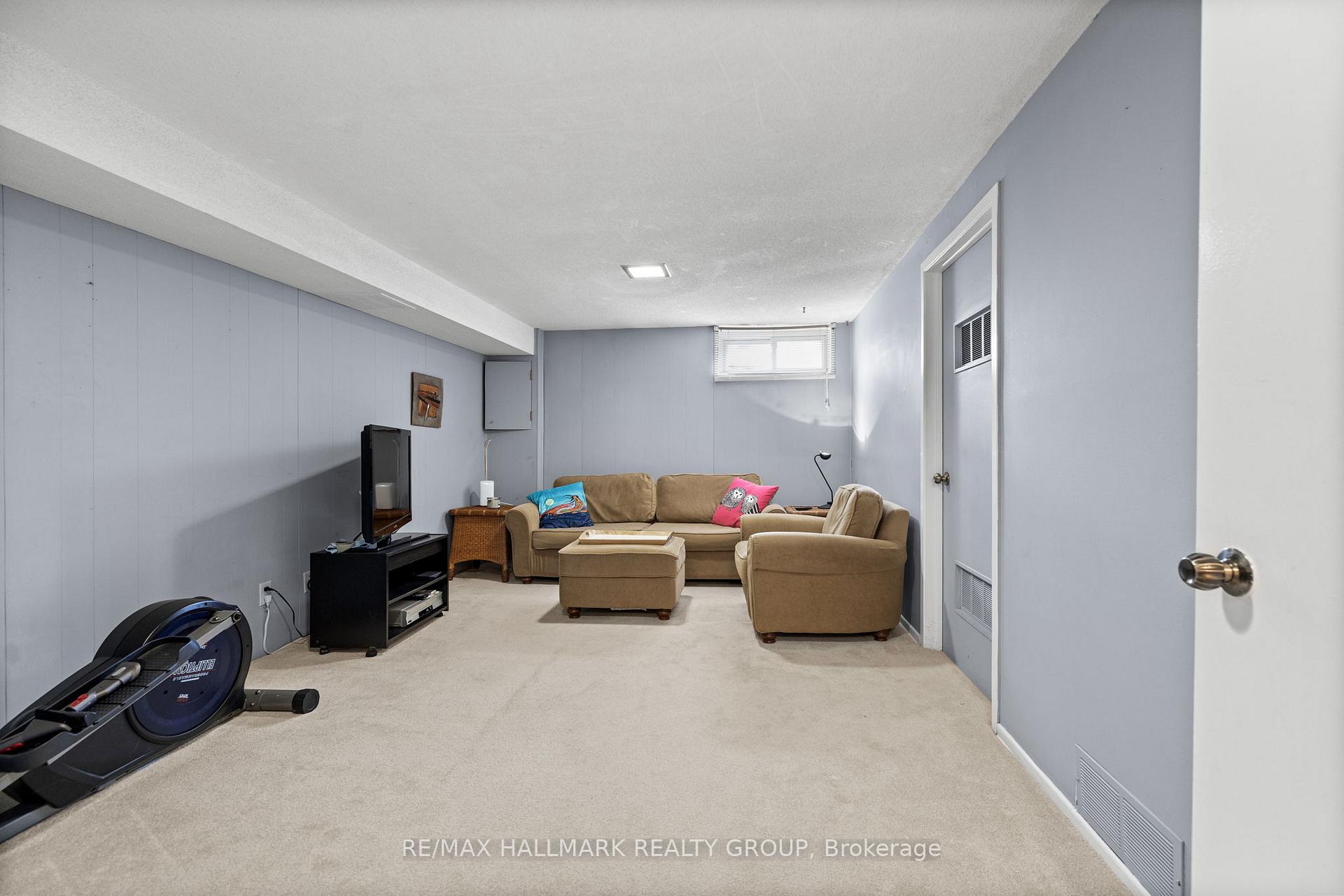 Photo 41 of 1302 Lassiter Terrace, Ottawa, Beaconwood — HOMEH