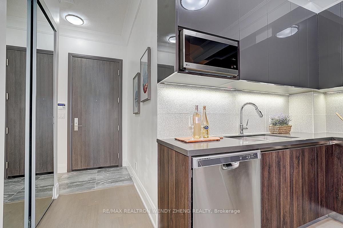 Photo 17 of Unit 232, 25 Water Walk Drive, Markham, Unionville — HOMEH