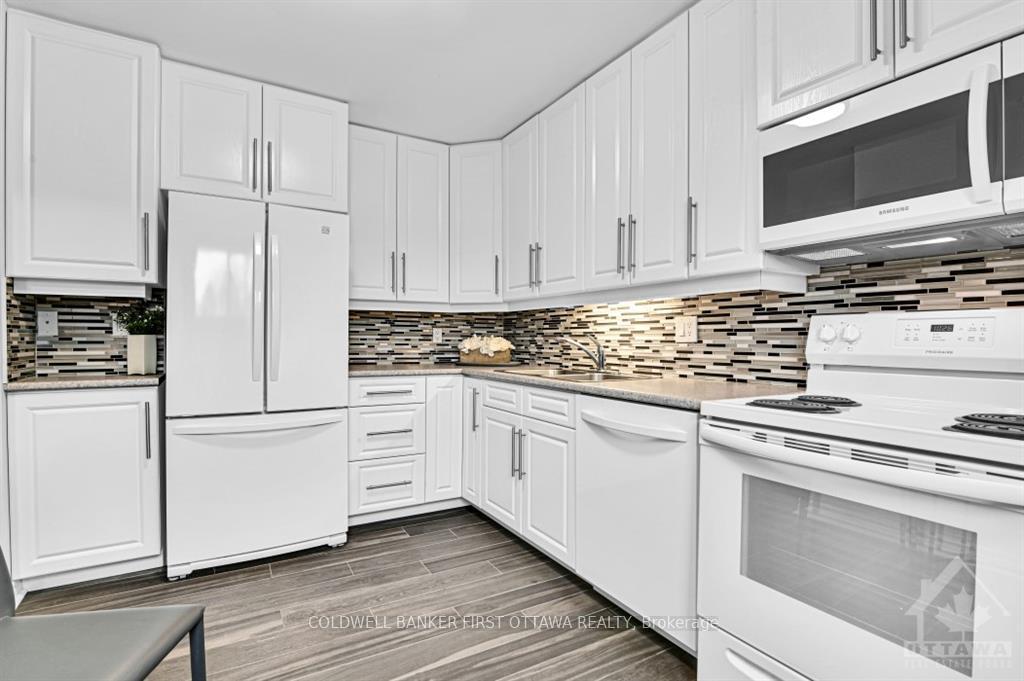 Photo 6 of 73 Mcclintock Way, Ottawa, Kanata - Katimavik — HOMEH