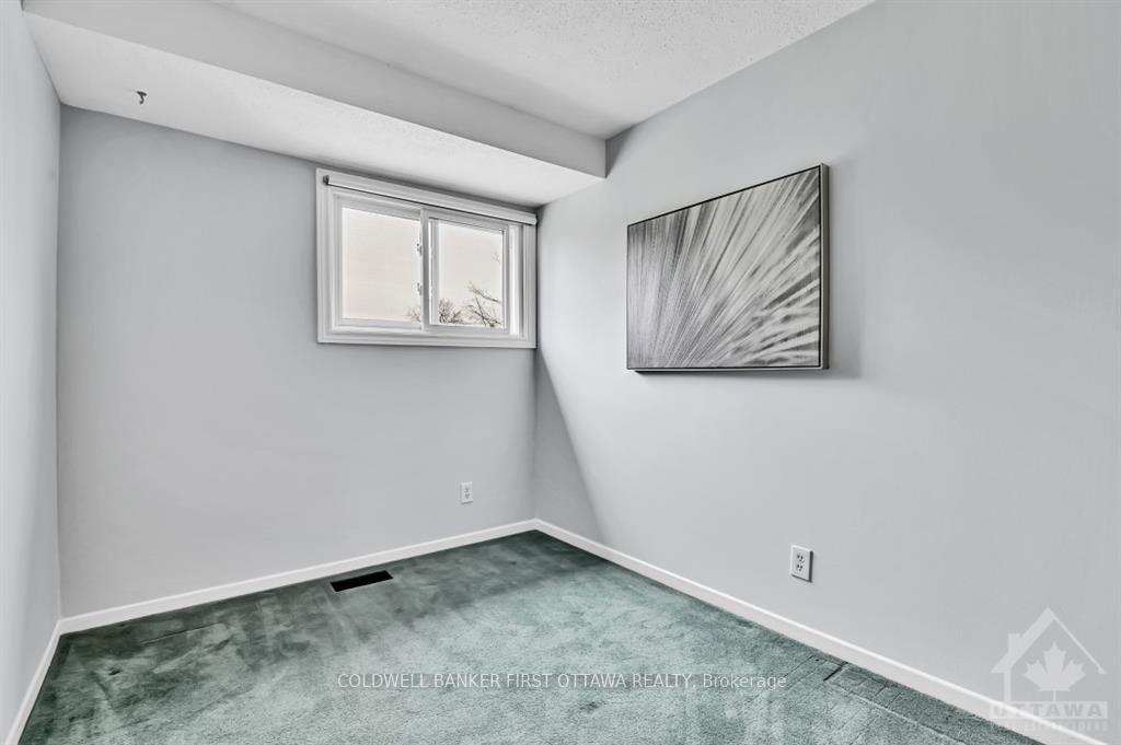 Photo 17 of 73 Mcclintock Way, Ottawa, Kanata - Katimavik — HOMEH
