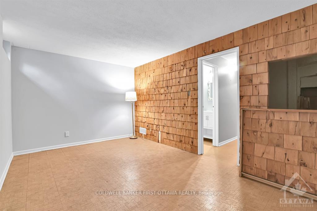 Photo 22 of 73 Mcclintock Way, Ottawa, Kanata - Katimavik — HOMEH