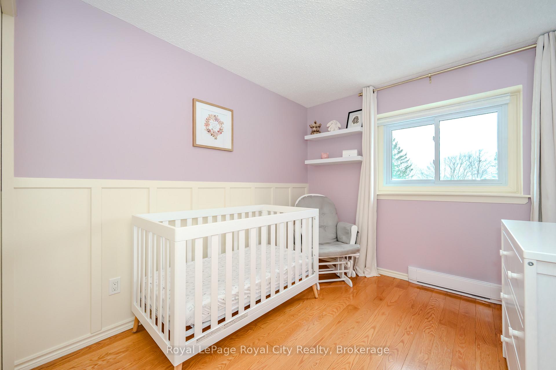 Photo 13 of Unit 9, 2 Worton Avenue, Guelph, Willow West/Sugarbush/West Acres — HOMEH