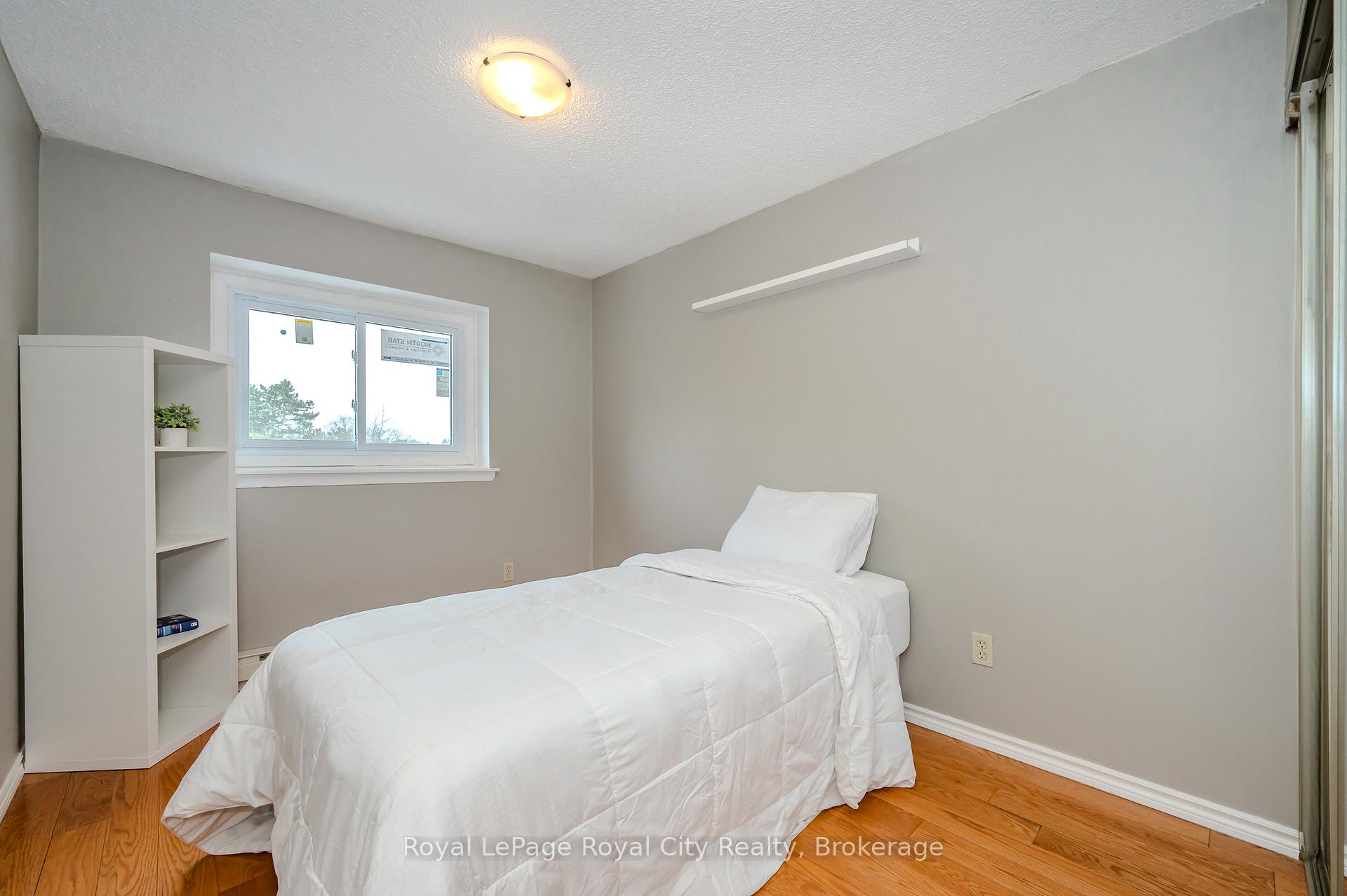 Photo 14 of Unit 9, 2 Worton Avenue, Guelph, Willow West/Sugarbush/West Acres — HOMEH