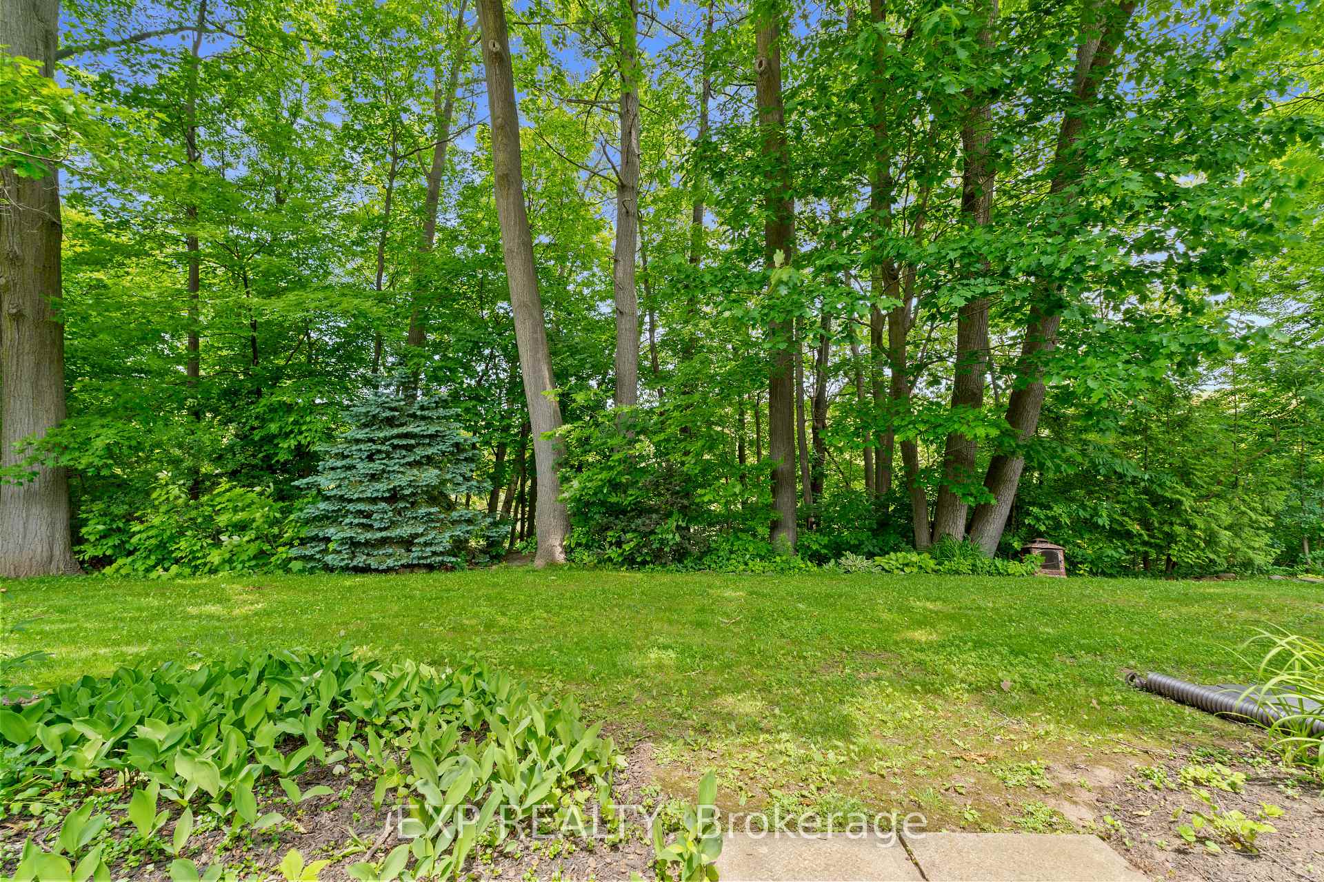 Photo 24 of 49 Lynden Circle, Halton Hills, Georgetown — HOMEH
