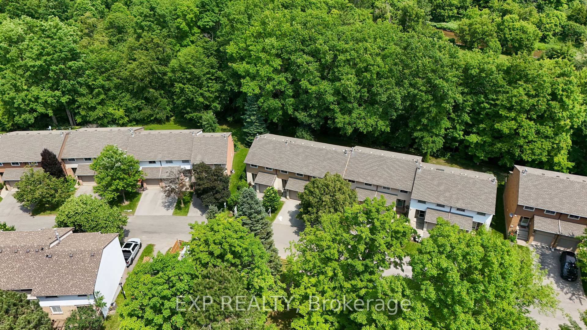 Photo 21 of 49 Lynden Circle, Halton Hills, Georgetown — HOMEH