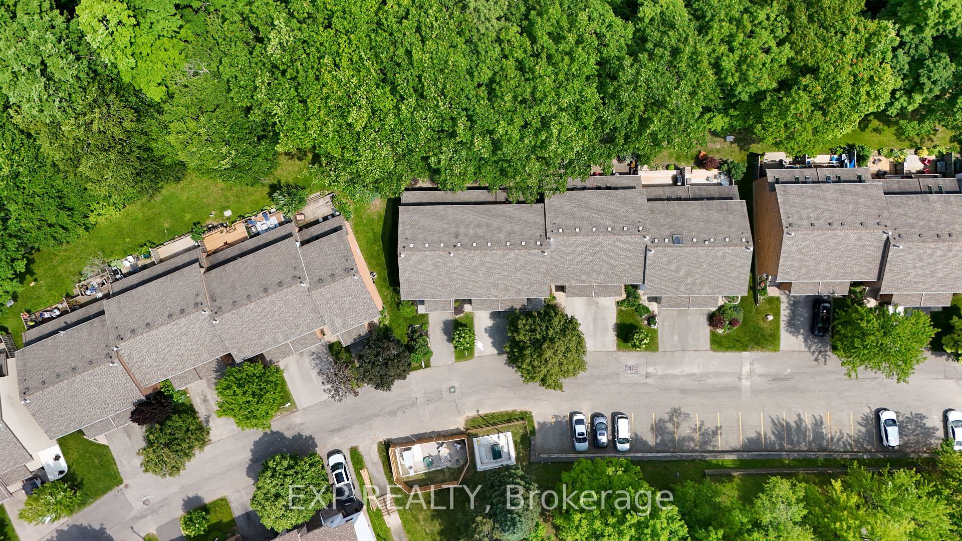Photo 22 of 49 Lynden Circle, Halton Hills, Georgetown — HOMEH