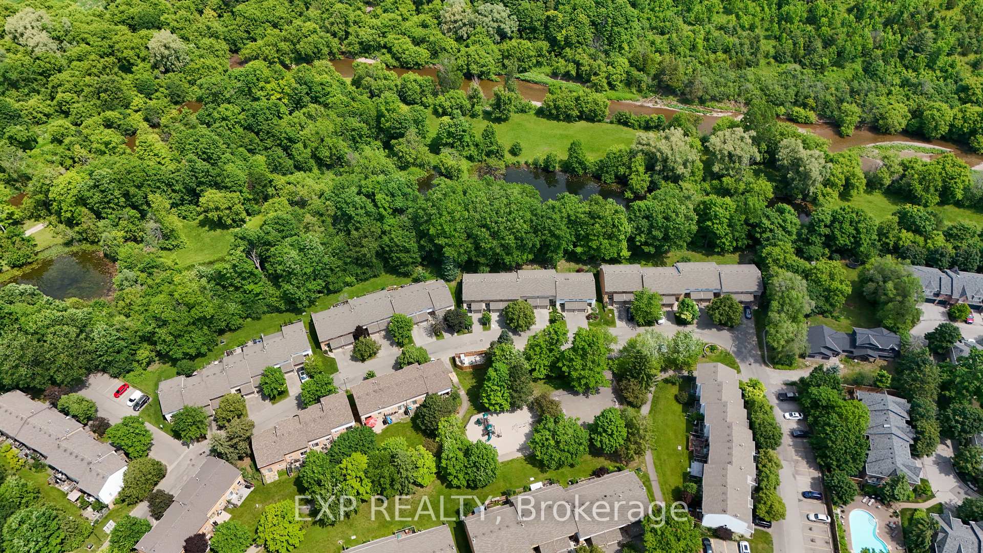 Photo 26 of 49 Lynden Circle, Halton Hills, Georgetown — HOMEH