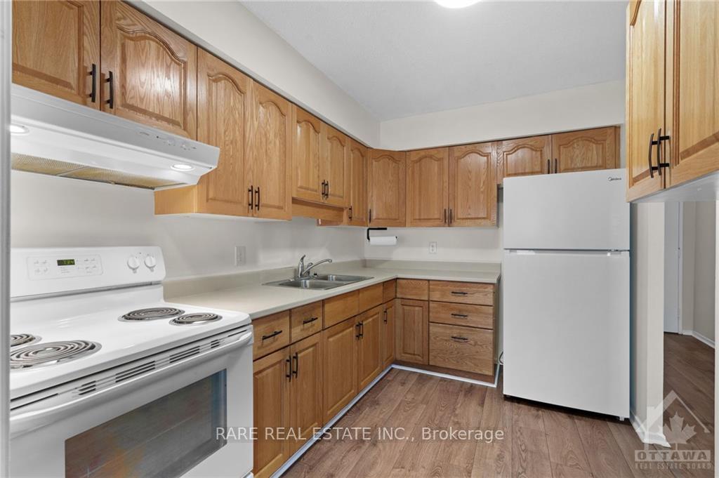 Photo 10 of Unit 709, 158C Mcarthur Avenue, Ottawa, Vanier — HOMEH