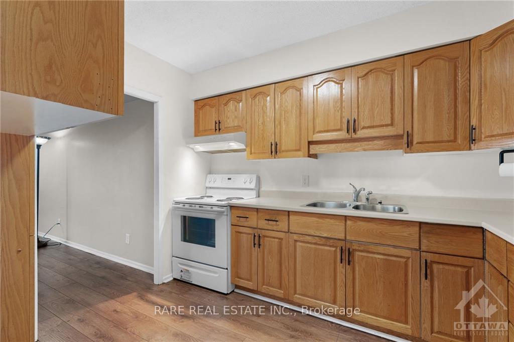 Photo 11 of Unit 709, 158C Mcarthur Avenue, Ottawa, Vanier — HOMEH