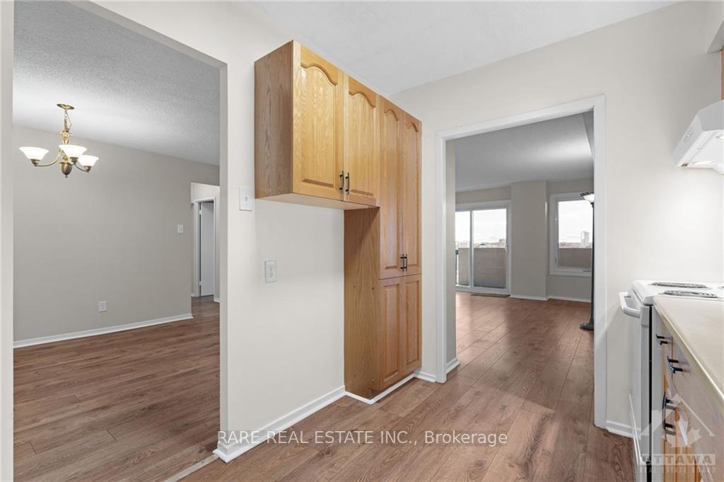 Photo 12 of Unit 709, 158C Mcarthur Avenue, Ottawa, Vanier — HOMEH