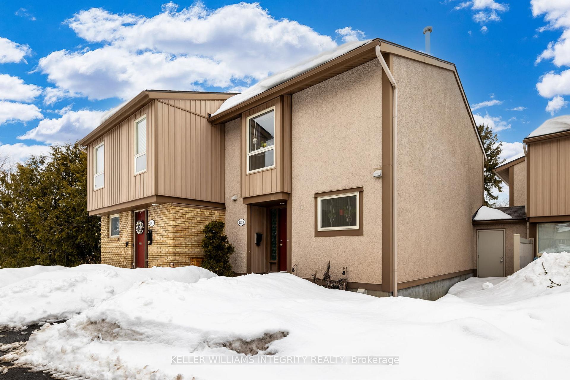 Photo 1 of 2013 Stonehenge Crescent, Ottawa, Pineview — HOMEH