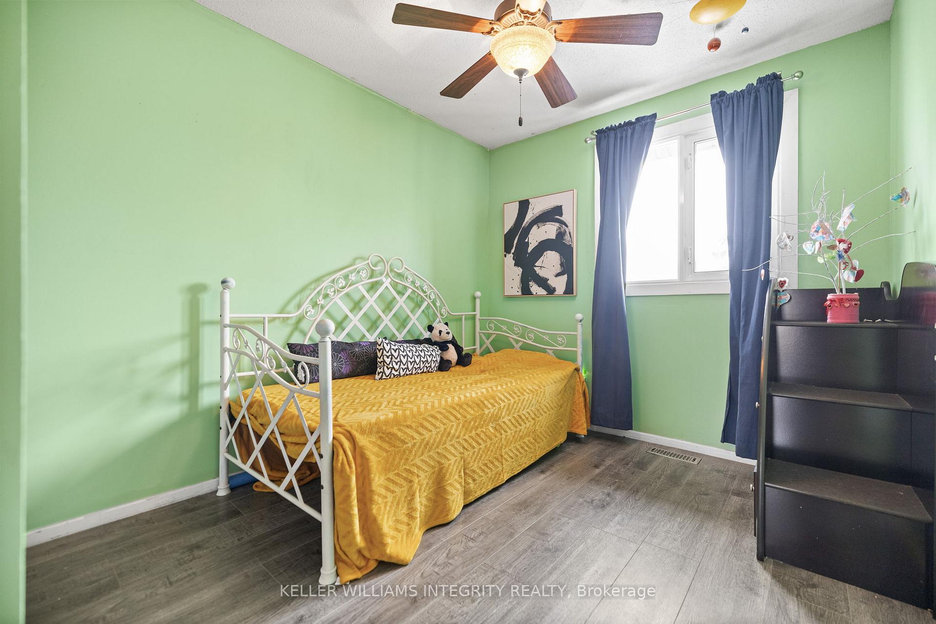 Photo 9 of 2013 Stonehenge Crescent, Ottawa, Pineview — HOMEH