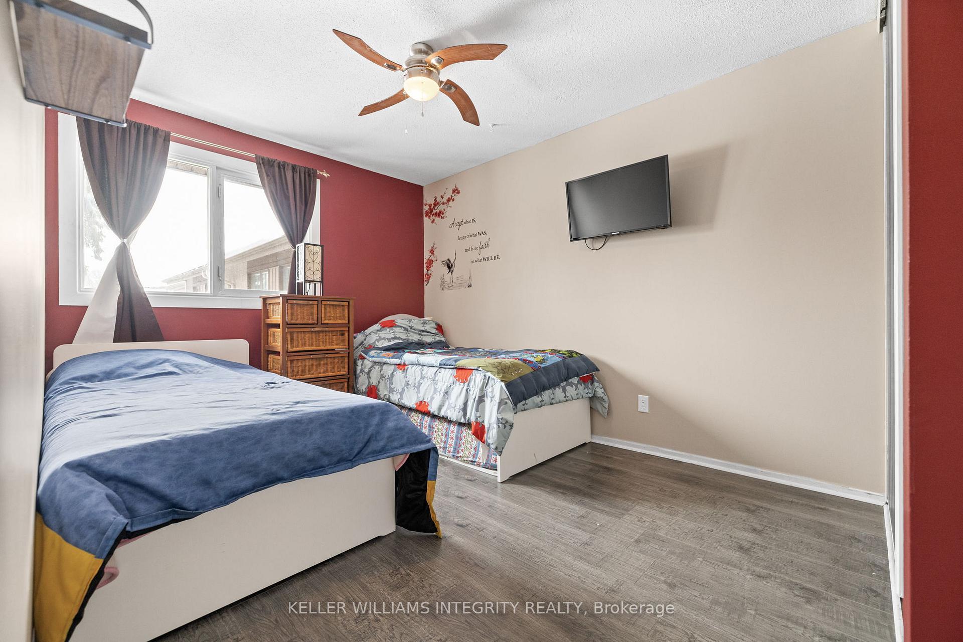 Photo 10 of 2013 Stonehenge Crescent, Ottawa, Pineview — HOMEH