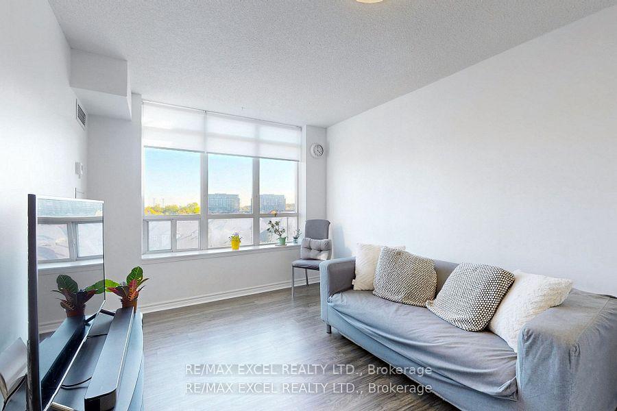 Photo 7 of Unit 808, 130 Pond Drive, Markham, Commerce Valley — HOMEH